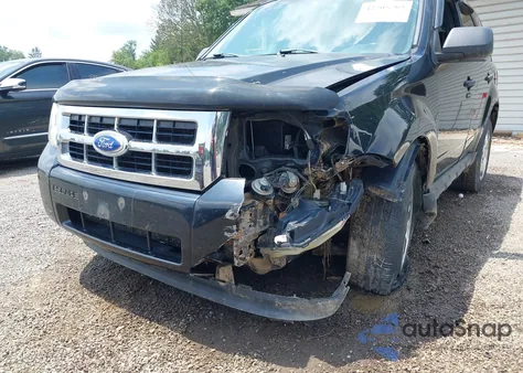 2012 Ford Escape Xlt z USA, uszkodzony, nr VIN 1FMCU9DG3CKB84318